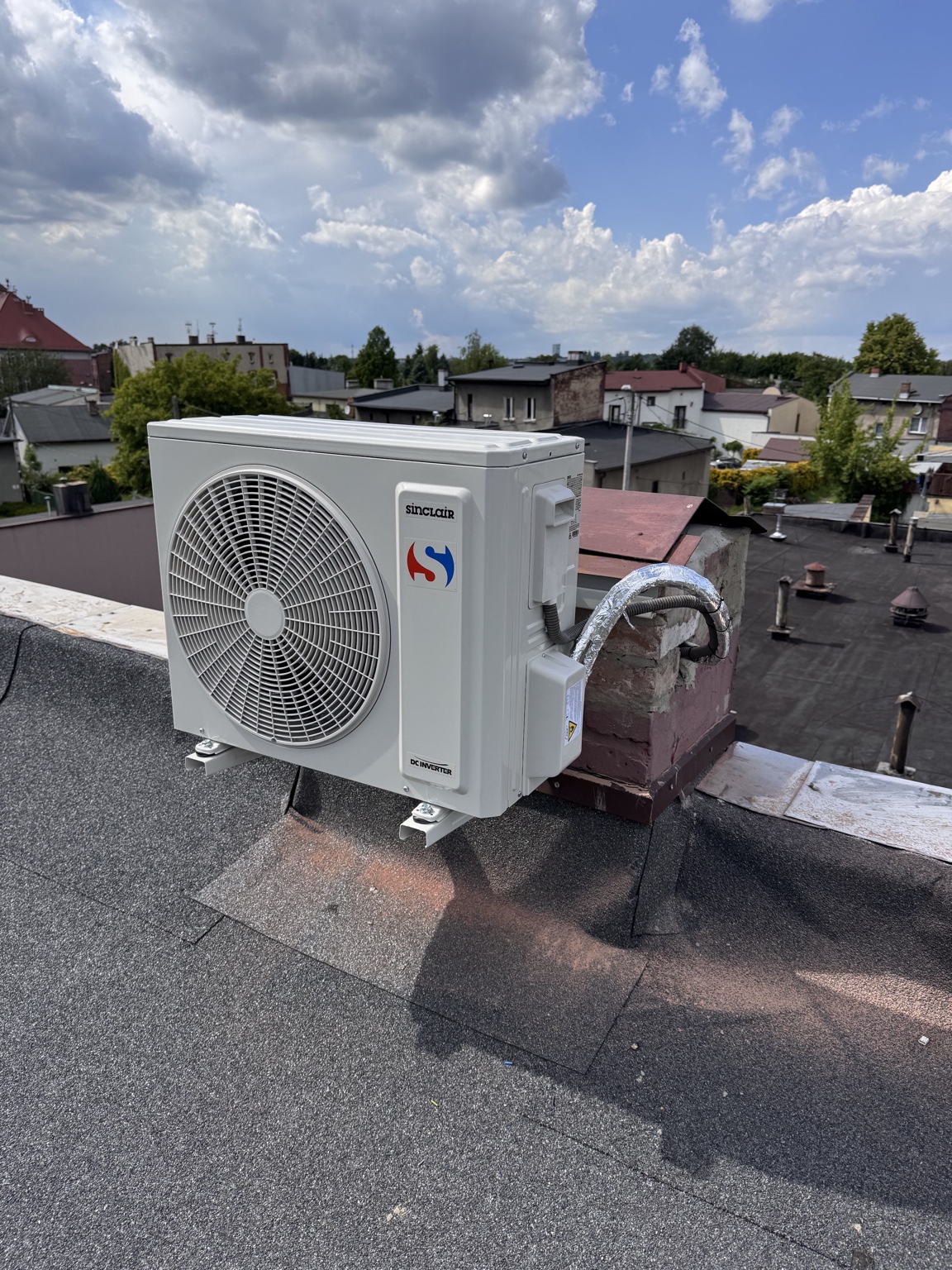 Jednostka klimatyzacji na dachu